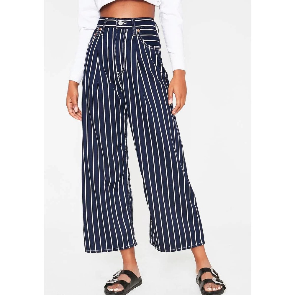 Levi's Striped Ribcage Pleated Crop Jeans